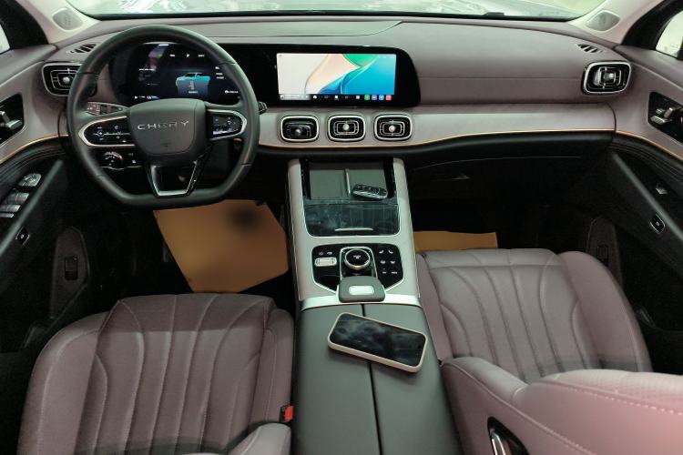 Used Chery Tiggo 9 C-DM 2025 1.5T 106KM Ultra-Comfort Edition 5 Seats Lithium-NMC Center Console