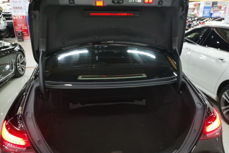 Used Mercedes-Benz E-Class 2023 Updated E 300 L Luxury Edition
