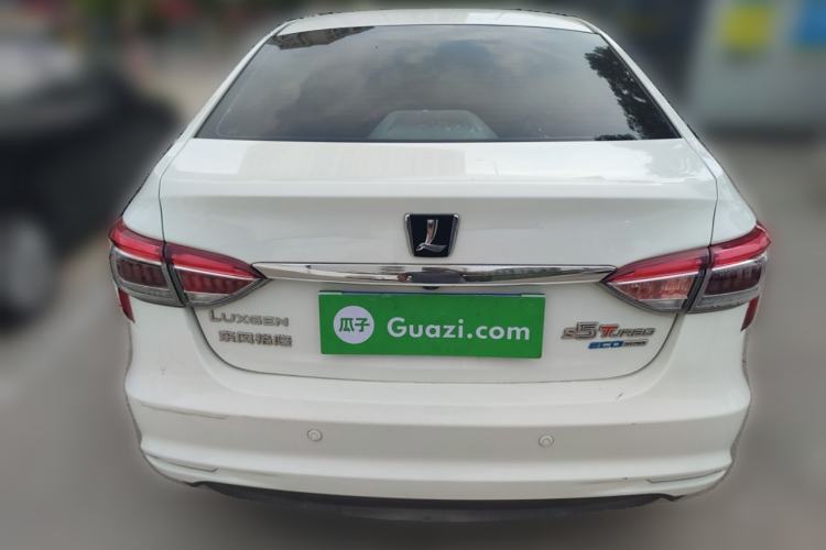 Used Luxgen 5 2015 1.8T Automatic ZhiZun Model
