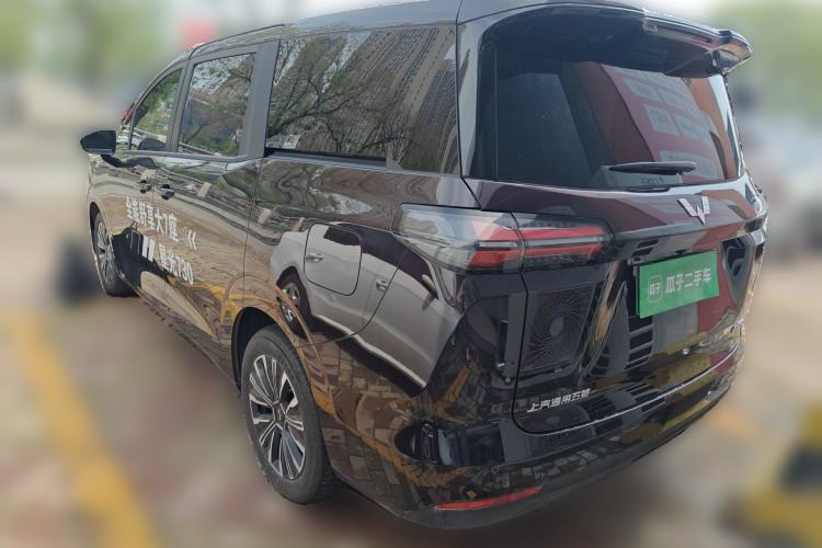 Used Wuling Starlight 730 2025 Model Plug-in Hybrid 125km Luxury Edition
