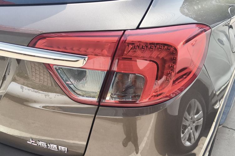 Used Buick Envision 2015 20T Two-Wheel-Drive Elite Model
