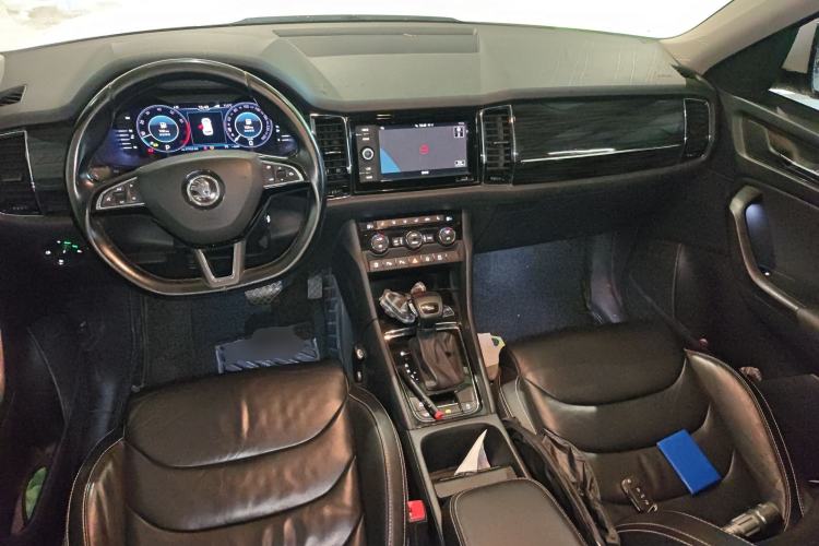 Used Skoda Kodiaq 2019 Facelifted TSI330 7-Seater Two-Wheel-Drive Luxury Enjoyment Edition China VI Standard
