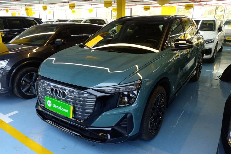 Used Audi Q5 e-tron 2022 40 e-tron Starlight Edition Mech Kit