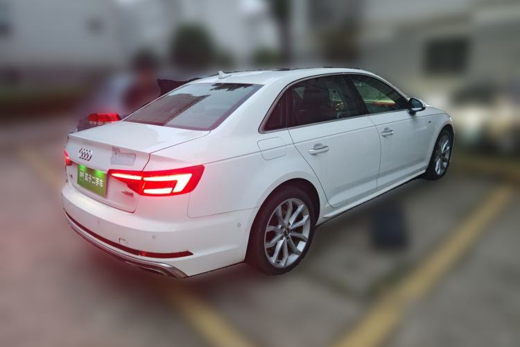 Used Audi A4L 2019 40 TFSI Fashion Edition China VI Emission Standard