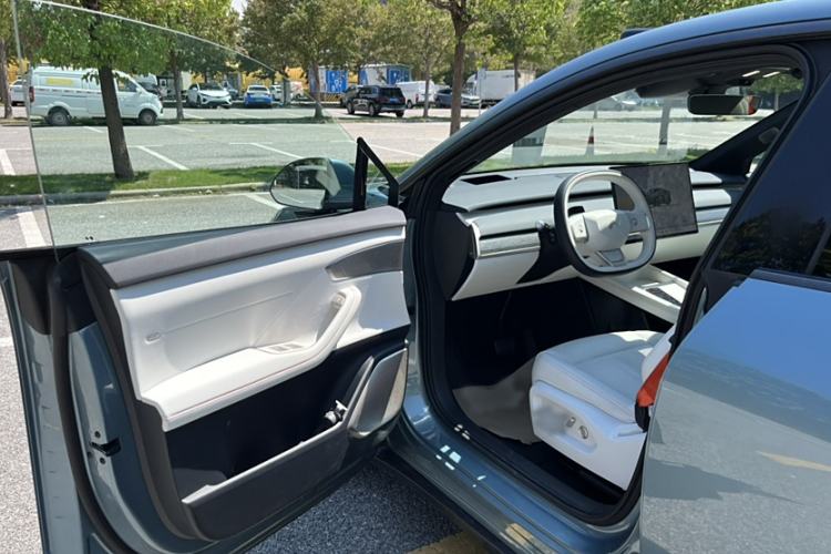 Used ONVO L60 2024 60 kWh Rear-Drive Version
