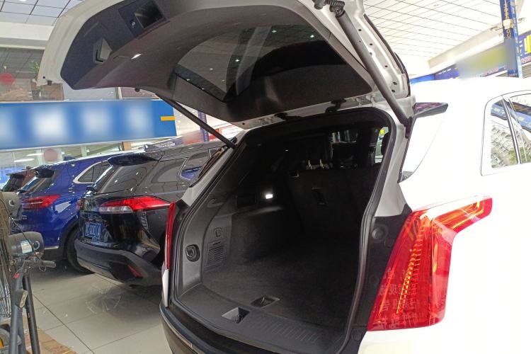 Used Cadillac XT5 2018 25T Tech Model
