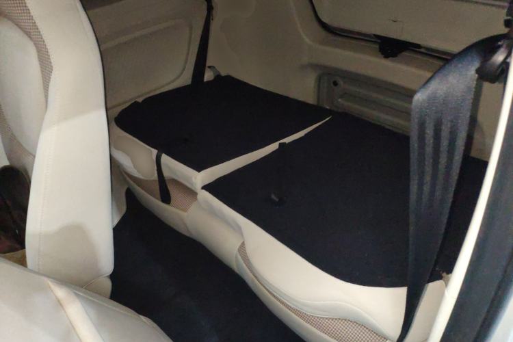 Used Wuling Hongguang MINIEV 2024 3rd Generation 215km Advanced Version Left Rear Seat