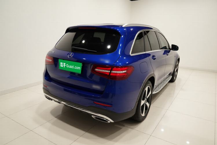 Used Mercedes-Benz GLC 2018 Facelift GLC 260 4MATIC Luxury Edition Exterior 5