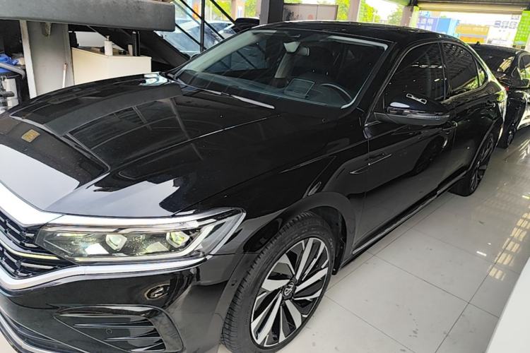 Used Volkswagen Passat 2022 380TSI Flagship Edition