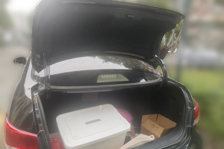 Used Nissan Sylphy 2016 Classic 1.6XL Manual Luxury Edition Trunk