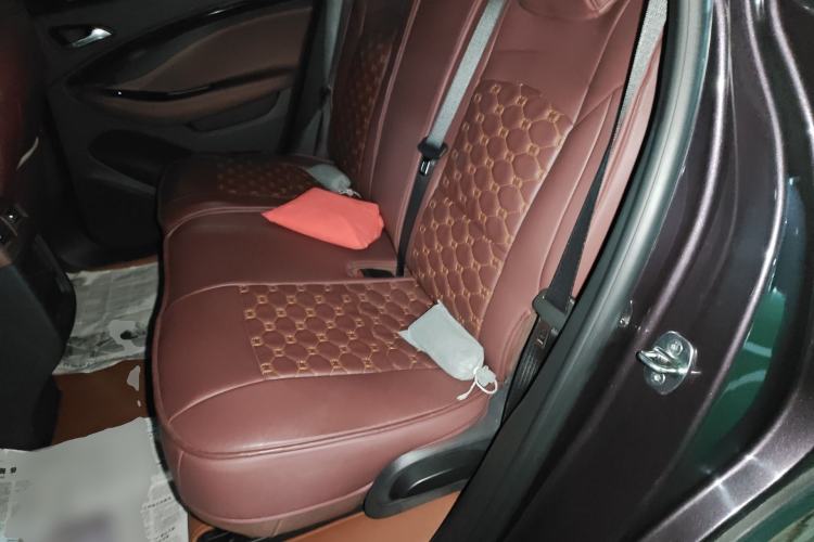 Used Buick Envision 2017 28T Four-Wheel Drive Elite Model Left Rear Seat