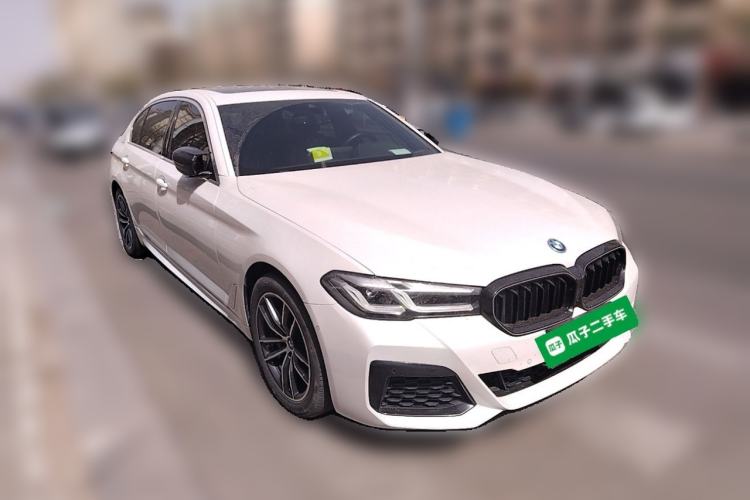 Used BMW 5 Series New Energy 2022 535Le M Sport Package Front Right 45 Deg