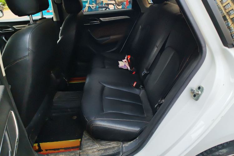 Used Roewe i6 2020 PLUS 1.6L CVT 4G Connected Glory Luxury Edition Left Rear Seat