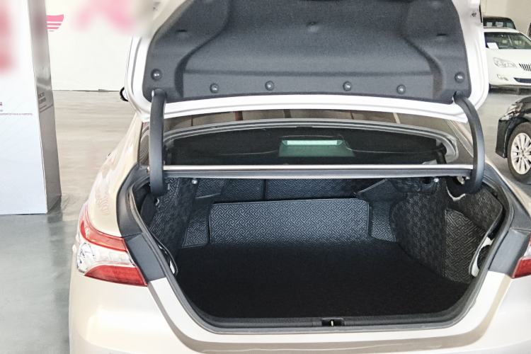 Used Toyota Camry 2021 2.5G Luxury Edition Trunk