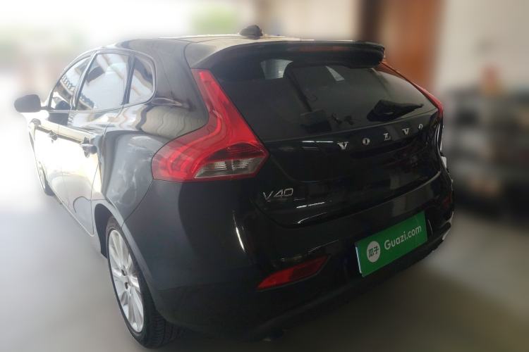 Used Volvo V40 2015 1.6T Zhiyi Edition