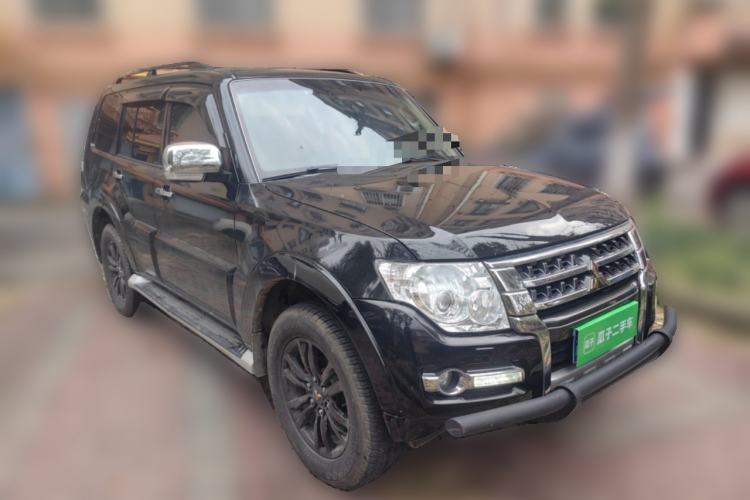 Used Mitsubishi Pajero 2016 3.0L Automatic Prestige Version China V Standard
