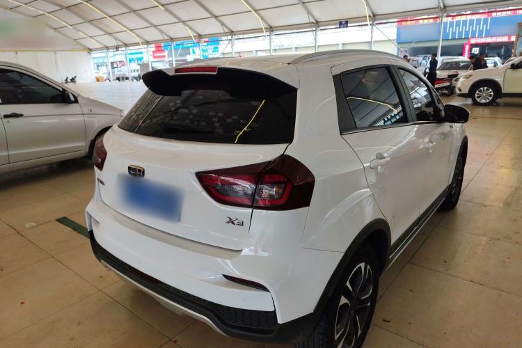 Used Geely Auto Vision X3 2019 Upgraded Model 1.5L CVT Elite Version
