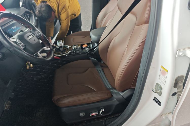 Used Haval H6 2017 Blue Label 2.0T Automatic Two-Wheel Drive Smart Edition