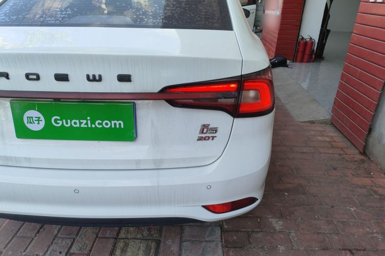 Used Roewe i5 2019 20T Automatic 4G Connect Luxury Flagship Edition
