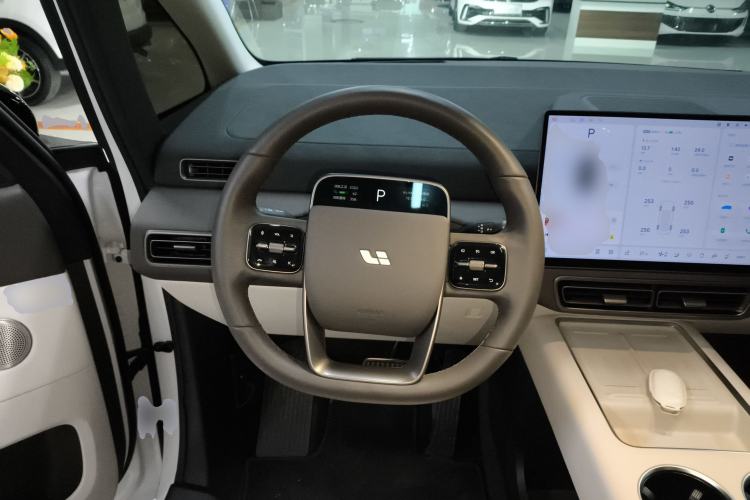 Used Li Auto MEGA 2024 Ultra Model
