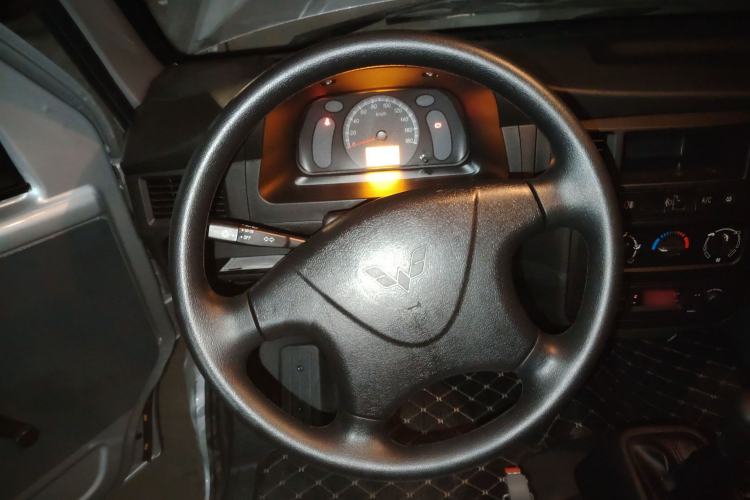 Used Wuling Zhiguang 2023 1.5L Practical Version 5/7 Seats
