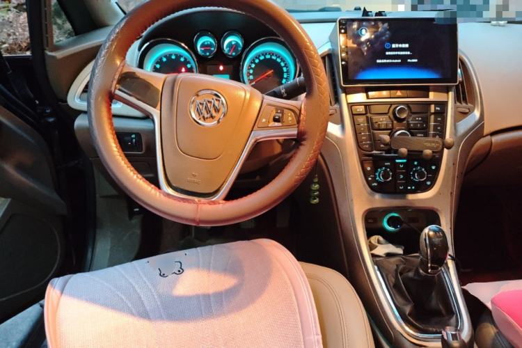 Used Buick GT 2013 GT 1.6L Manual Entry-Level Model Steering Wheel