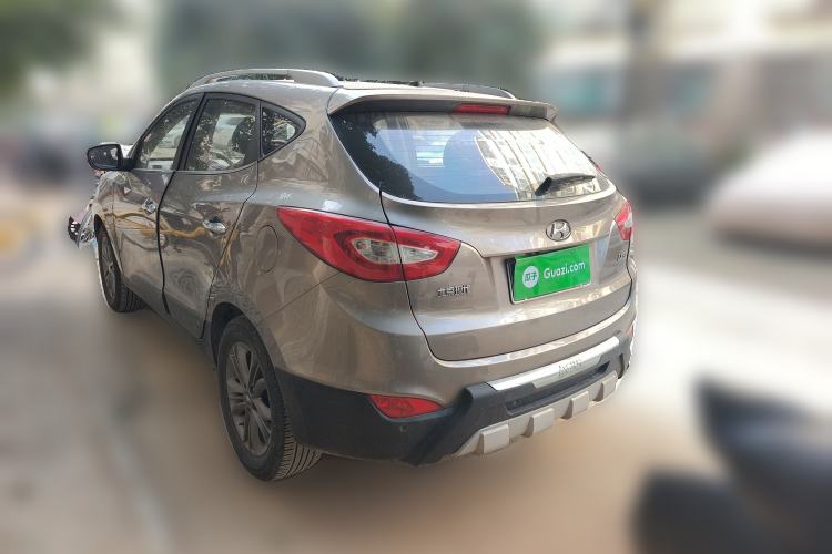 Used Hyundai ix35 2015 2.0L Automatic 2WD Smart Type China IV