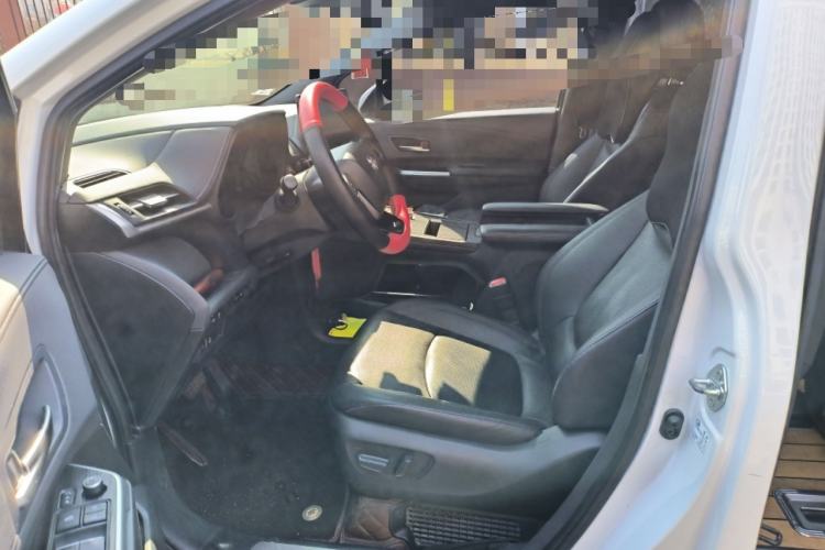 Used Toyota SIENNA 2021 2.5L Hybrid Ultimate Edition Left Front Seat