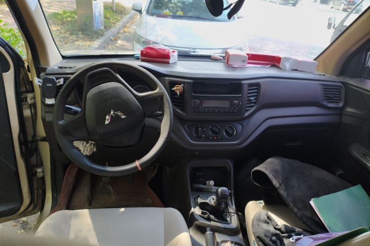 Used Wuling Hongguang V 2019 1.5L Base Version China VI LAR Center Console