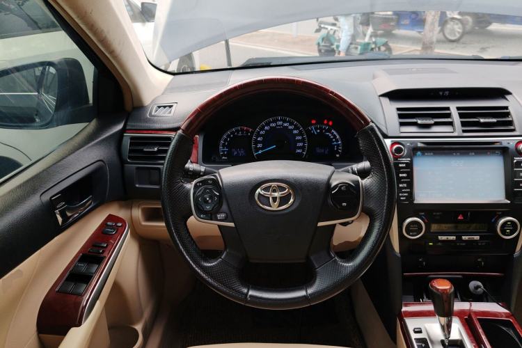 Used Toyota Camry 2012 2.0G Luxury Edition