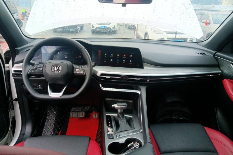 Used CHANGAN CS35PLUS 2021 Blue Whale NE 1.4T DCT Luxury Model Center Console