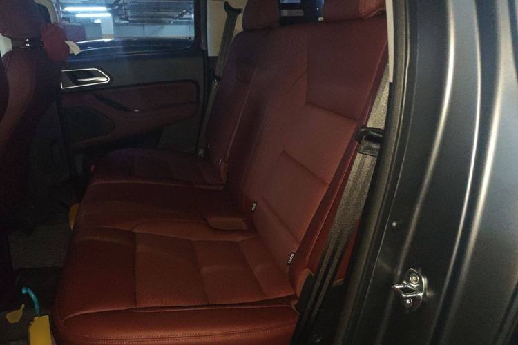 Used Great Wall Poer 2023 2.0T Off-Road Version Automatic Diesel Four-Wheel Drive High-End Edition Left Rear Seat