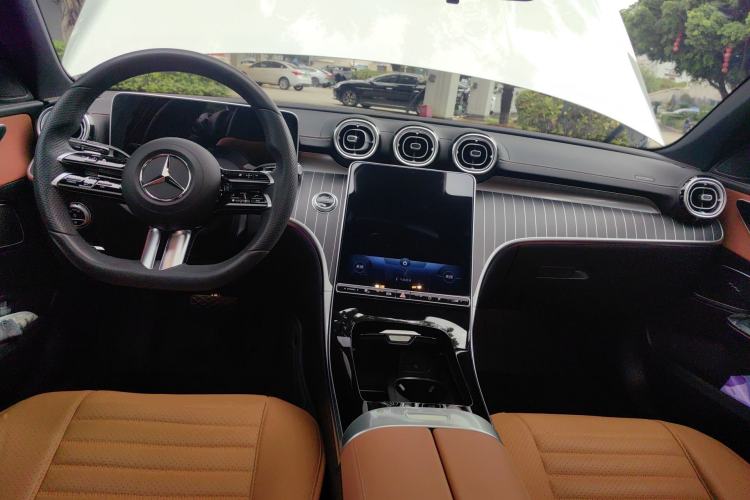 Used Mercedes-Benz C-Class 2023 C 260 L Sport Edition Center Console