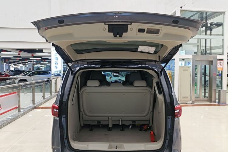 Used Buick GL8 2021 Land Cruiser Executive Class 652T Smart Luxury Model
