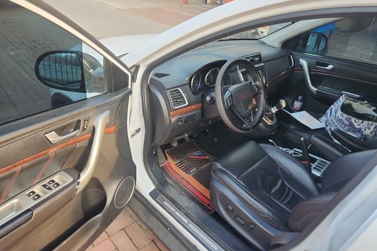 Used Haval H6 2015 Sport Edition 1.5T Manual Two-Wheel Drive Elite Model Driver Seat