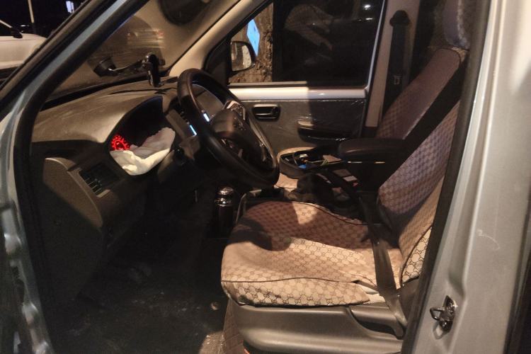 Used Wuling Rongguang S 2023 1.5L Base Version 5/7 Seats