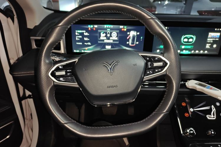 Used NETA U 2022 Zhi400 Pro Ternary Lithium