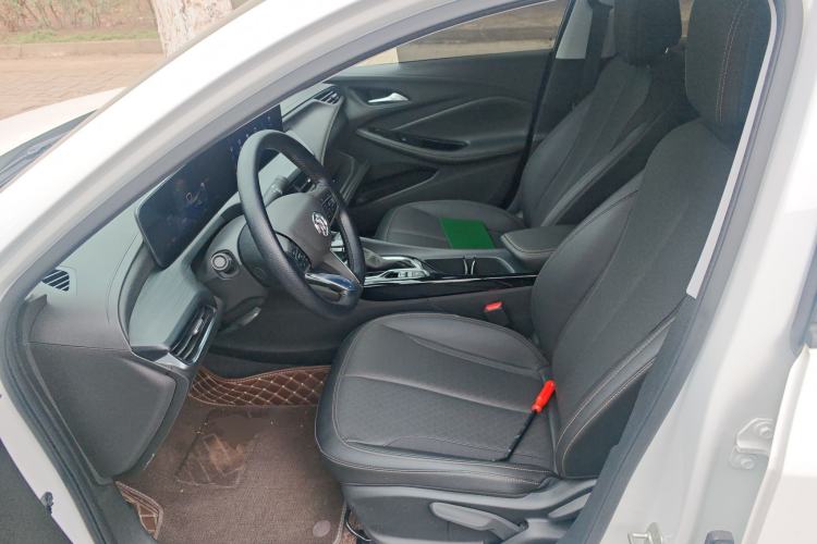 Used Buick Verano 2023 Pro Enjoyment Edition Left Front Seat