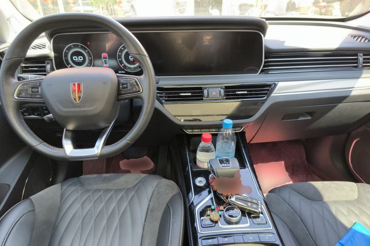 Used Hongqi HS5 2022 Facelifted Version 2.0T Smart Connect Flagship All-Wheel-Drive Edition
