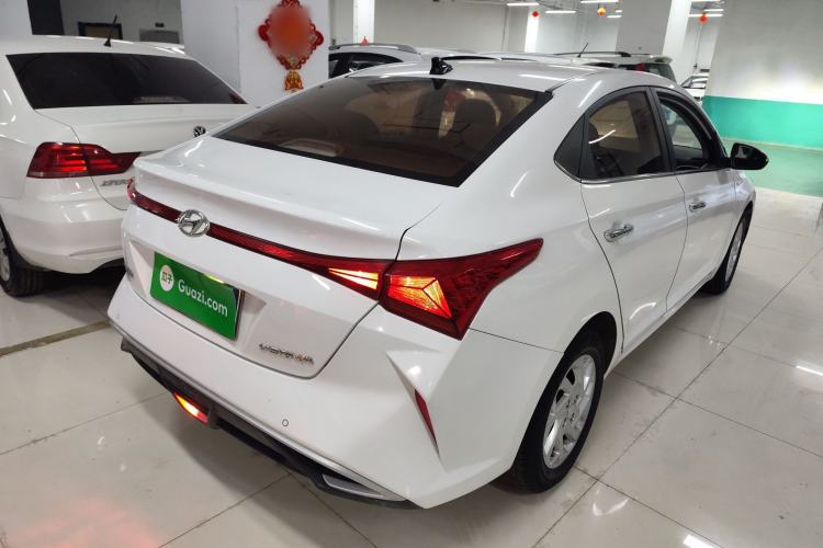 Used Hyundai Verna (new generation) 2020 1.4L Manual GLS Cool Edition Rear Right 45 Deg