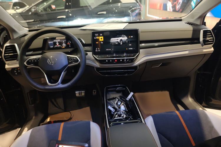 Used Volkswagen ID.6 CROZZ 2022 Long-Range PRO Edition
