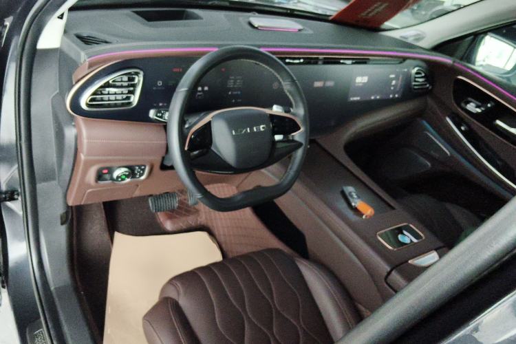 Used EXEED Lanyue 2023 400T Four-Wheel Drive Star Prestige 7-Seater Center Console