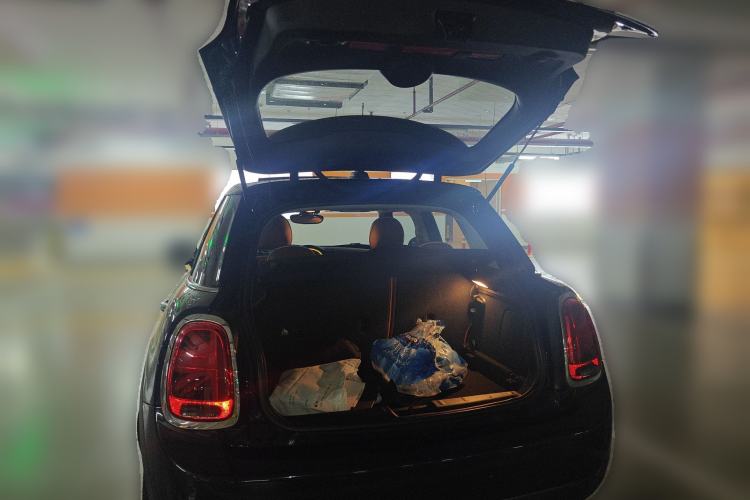 Used MINI 2018 1.5T COOPER Artist Five-Door Edition Trunk