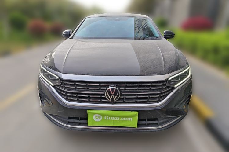 Used Volkswagen Passat 2022 330TSI Luxury Edition Exterior 1