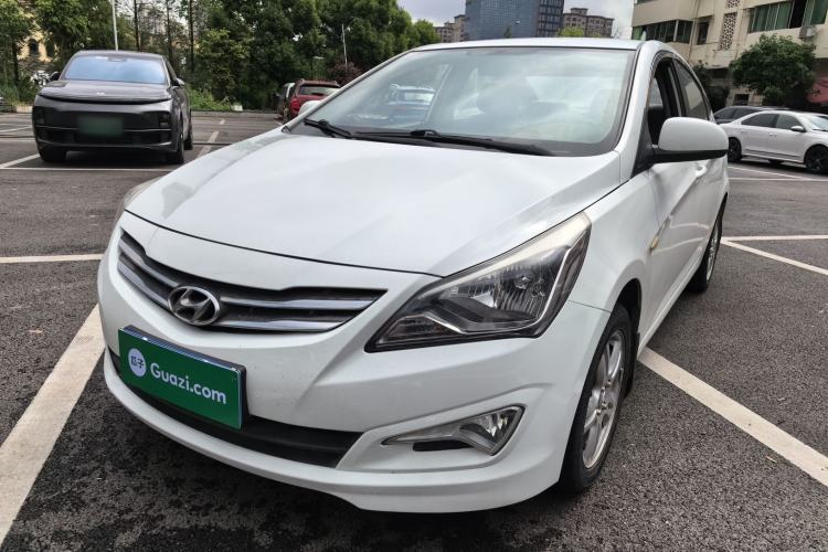 Used Hyundai Verna (older generation) 2014 1.4L Manual Smart GLS Trim