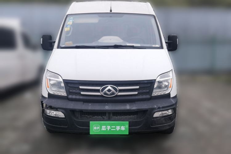 Used SAIC MAXUS Xintu V80 2020 2.5T Manual Classic City Delivery King Short Wheelbase Mid-Roof Design 2/3 Seats