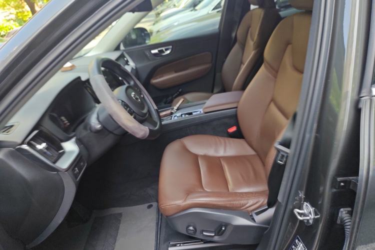 Used Volvo XC60 2020 T5 4x4 Zhiyi Luxury Edition
