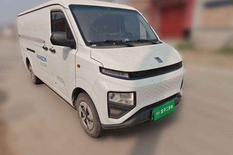 Used Farizon Xingxiang V 2023 V6E Ningde Times 41.86 kWh Deluxe Edition Front Right 45 Deg