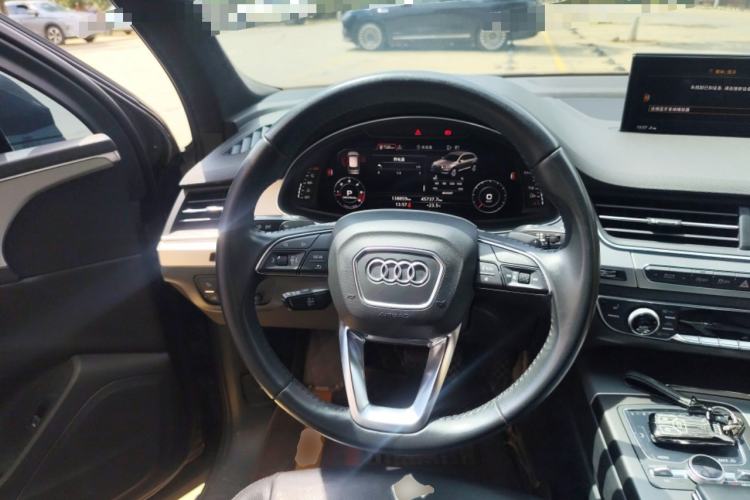Used Audi Q7 2019 45 TFSI Comfort Model
