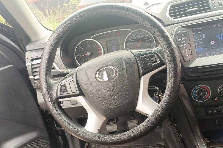 Used Great Wall Wingle 5 2017 2.0T European Version Diesel Two-Wheel Drive Elite Plus Big Double-Cab GW4D20D
